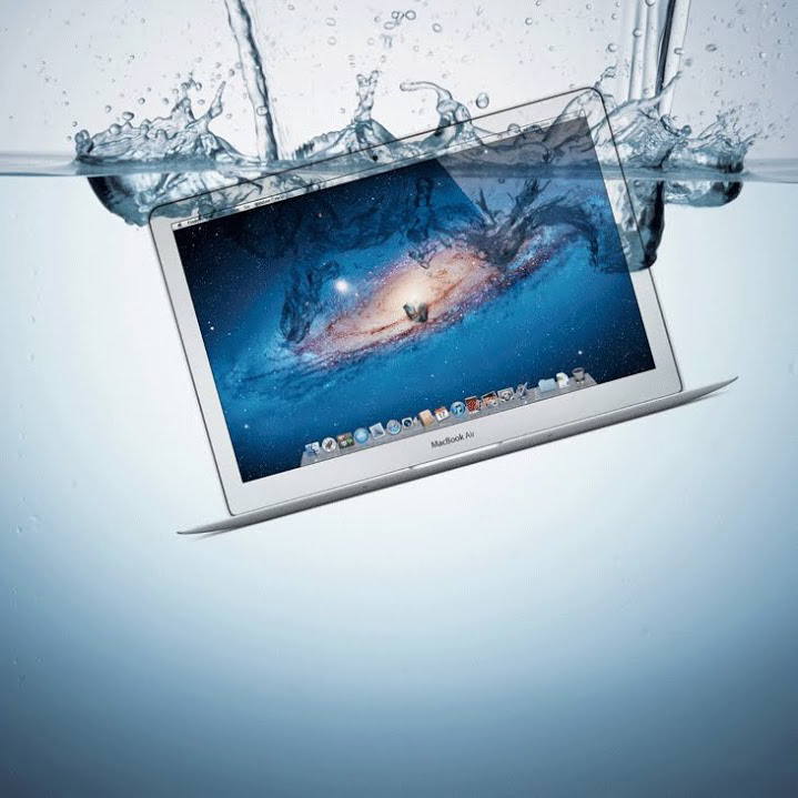 macbook-in-water